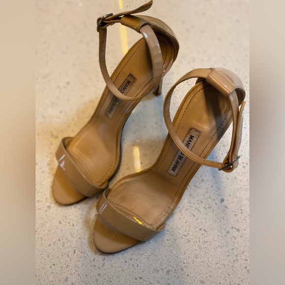 Manolo Blahnik Chaos Taupe heels. - Picture 3 of 6